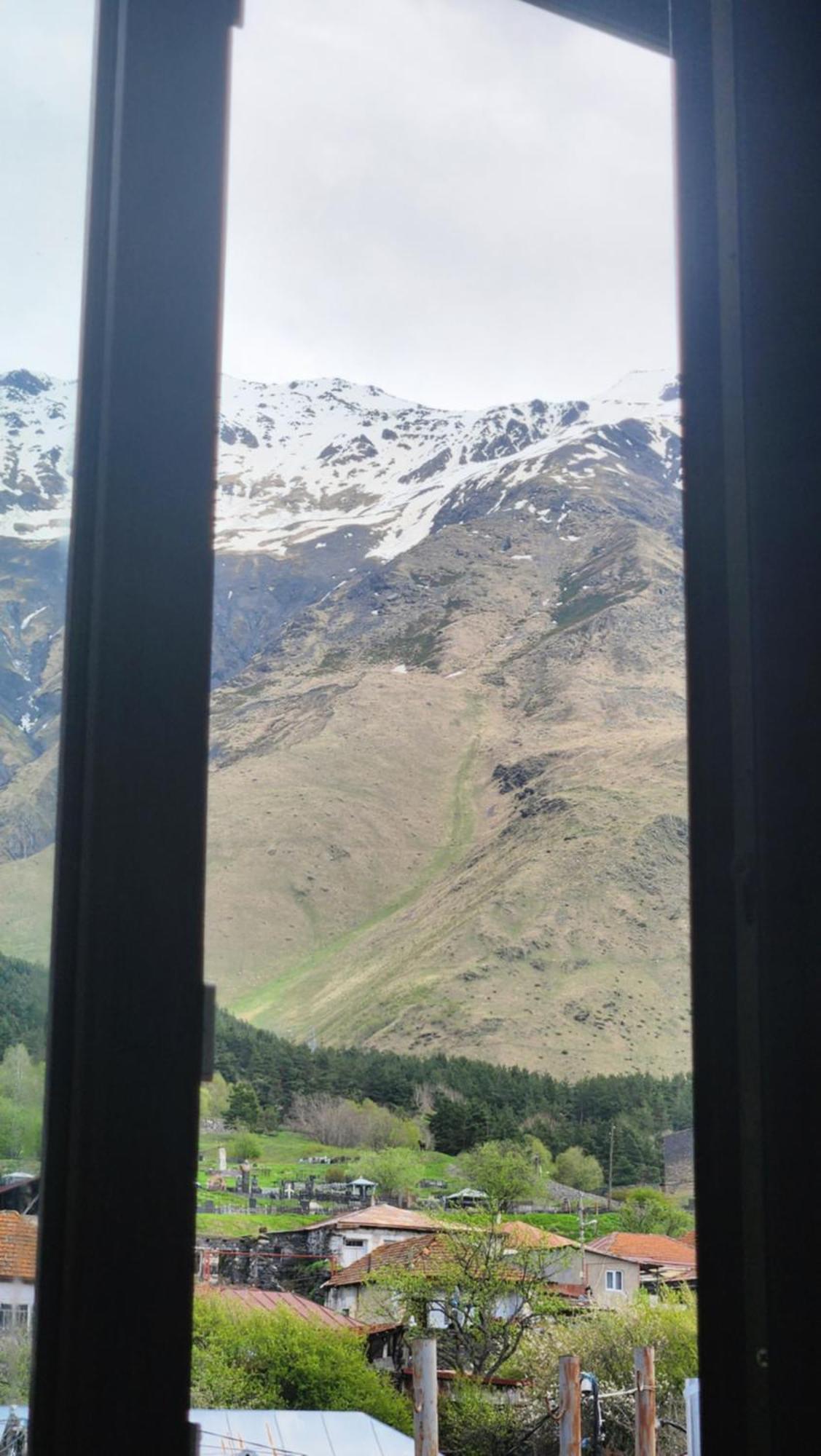 Hotel Toliketi Kazbegi Exterior foto